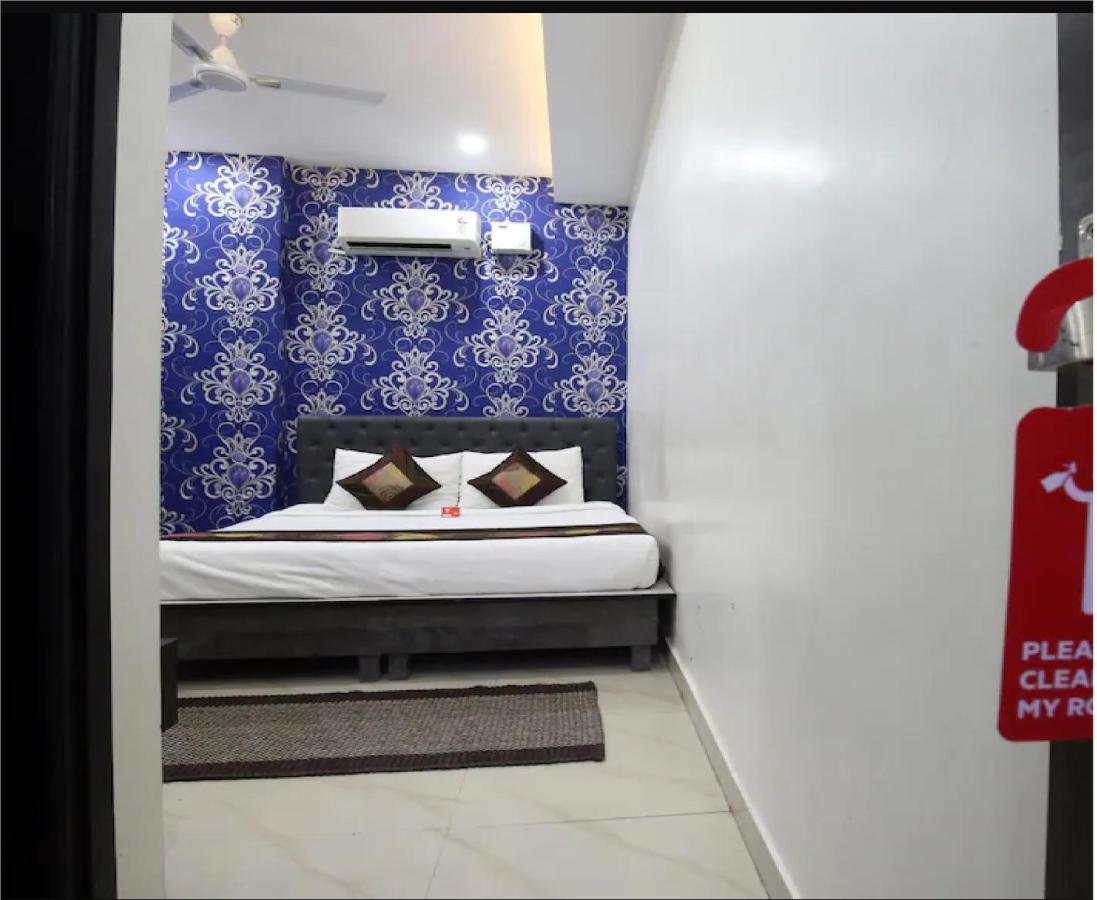Hotel Cross Road By Wb Inn Unnao Dış mekan fotoğraf